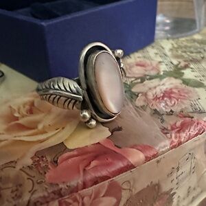 Mother of pearl vintage Navajo sterling silver ring